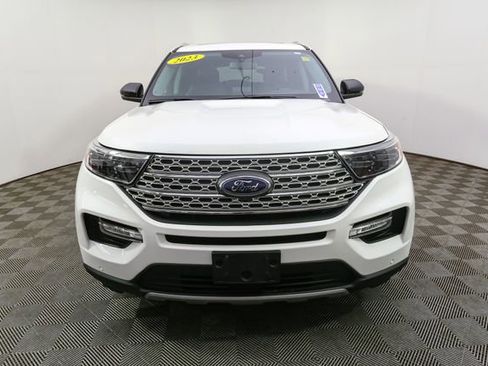 Used 2023 Ford Explorer Limited w/ Limited Technology Package AWD/4WD image 4