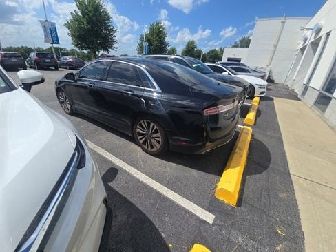 Used 2017 Lincoln MKZ Reserve w/ Luxury Package AWD/4WD image 3
