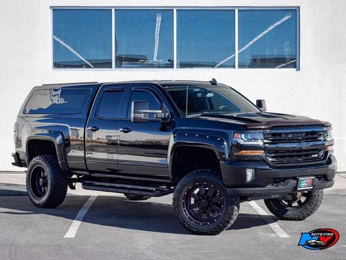Used 2016 Chevrolet Silverado 1500 LT w/ Midnight Edition image 9