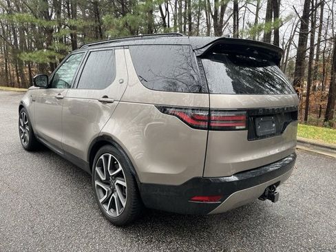 Certified 2025 Land Rover Discovery Dynamic SE image 7