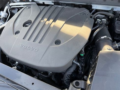 Used 2024 Volvo XC60 B5 Core w/ Protection Package Premier image 22