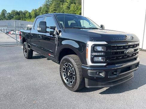 Certified 2024 Ford F250 Lariat w/ Lariat Ultimate Package AWD/4WD image 4