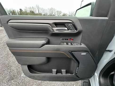 Used 2024 GMC Sierra 1500 AT4 w/ Technology Package image 6