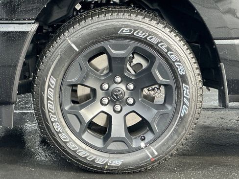 New 2026 RAM 1500 Tradesman AWD/4WD image 19