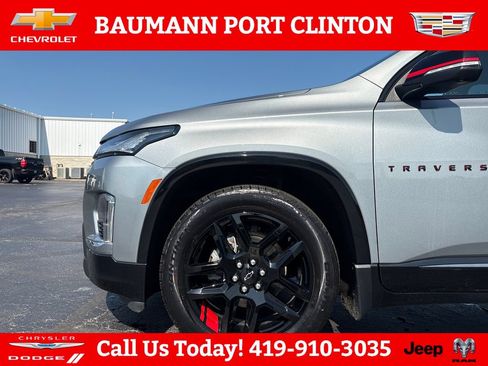 Used 2023 Chevrolet Traverse Premier w/ Redline Edition AWD/4WD image 28