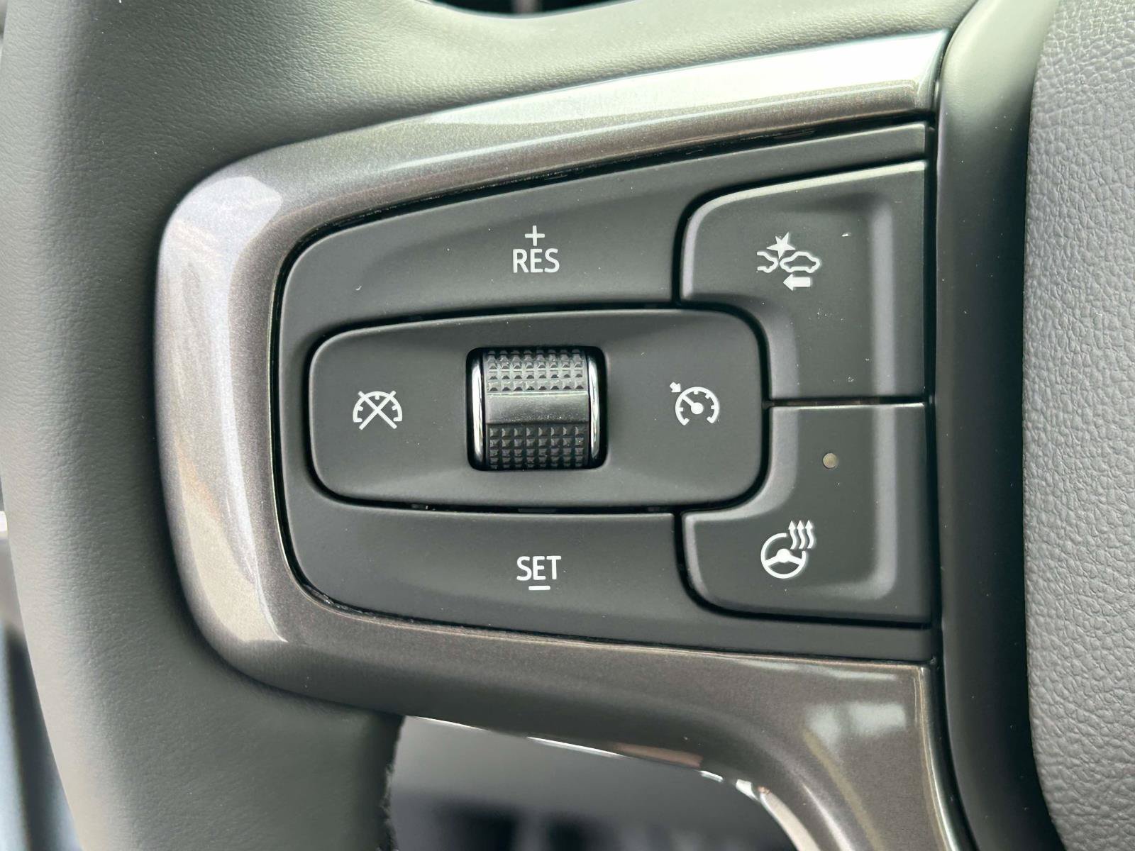 New 2026 Chevrolet Silverado 2500 High Country w/ High Country Premium Package AWD/4WD image 24