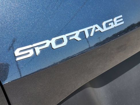 Certified 2025 Kia Sportage EX FWD image 16