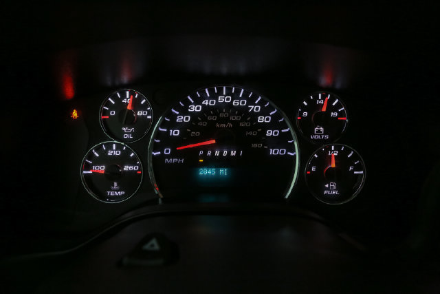Used 2025 Chevrolet Express 2500 w/ Driver Convenience Package RWD image 24
