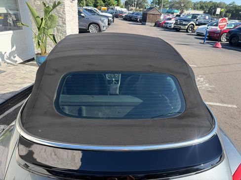 Used 2013 Volkswagen Beetle TDI FWD image 22