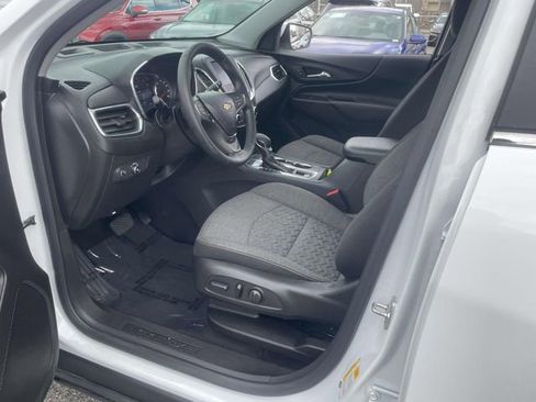 Used 2024 Chevrolet Equinox LT image 22