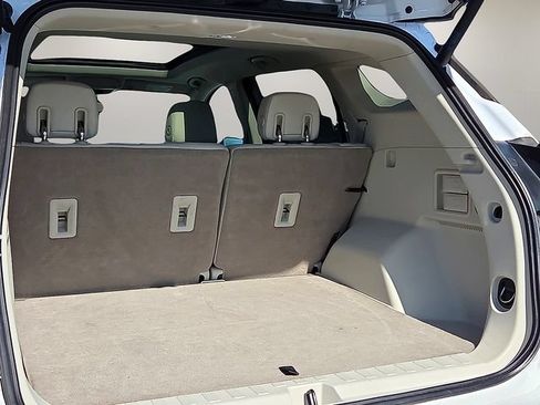 Used 2020 GMC Terrain Denali w/ Denali Premium Package FWD image 11