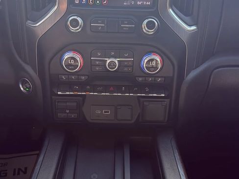 Used 2019 GMC Sierra 1500 Denali AWD/4WD image 29