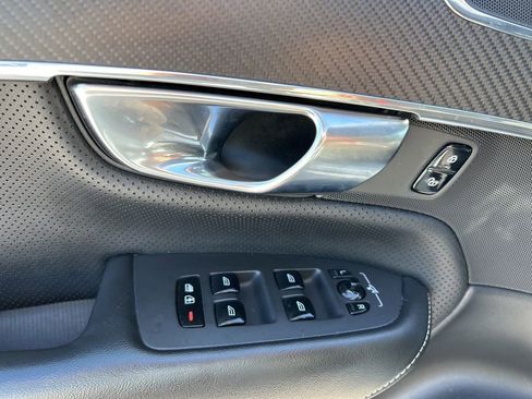 Used 2018 Volvo XC90 T5 R-Design w/ Convenience Package image 22