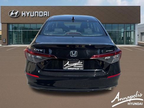 Used 2025 Honda Civic Sport image 4