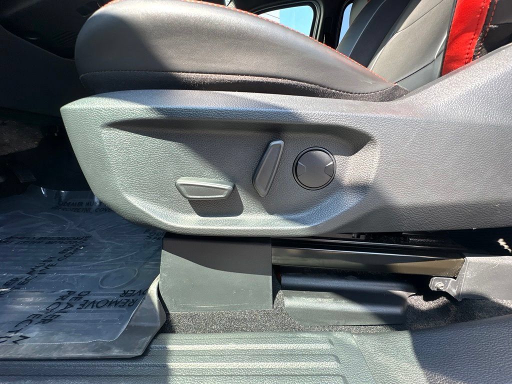 Used 2025 Ford Ranger Raptor AWD/4WD image 17