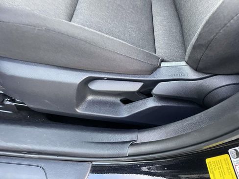 Used 2025 Toyota Camry LE image 30