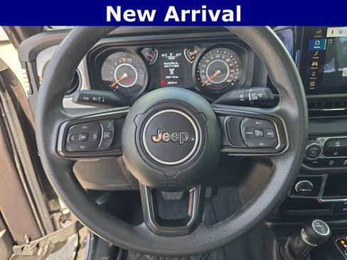 Used 2024 Jeep Gladiator Sport image 24