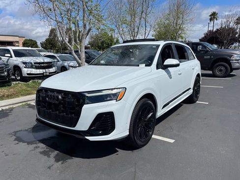 Used 2025 Audi Q7 2.0T Premium Plus w/ Premium Plus Package AWD/4WD image 3