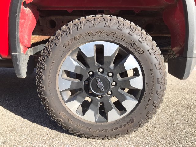 Certified 2020 Chevrolet Silverado 2500 Custom w/ Custom Value Package AWD/4WD image 35