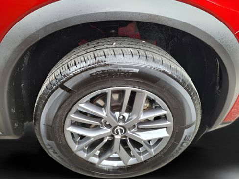 Used 2023 Nissan Rogue S image 19