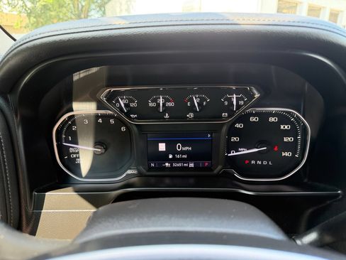 Used 2021 GMC Sierra 1500 SLT w/ SLT Premium Plus Package AWD/4WD image 30