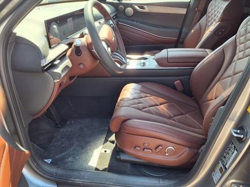 New 2025 Genesis GV80 3.5T Prestige image 5