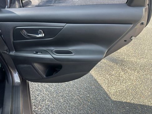 Used 2016 Nissan Altima 2.5 S w/ Power Driver Seat Package image 19