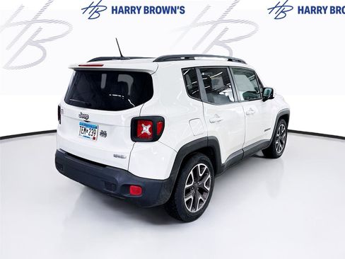 Used 2016 Jeep Renegade Latitude image 10