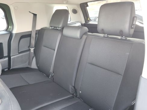 Used 2014 Toyota FJ Cruiser 4WD w/ Upgrade Package image 18