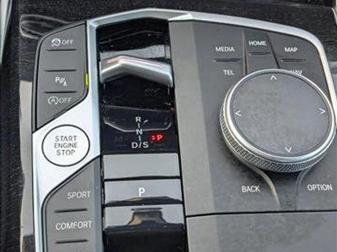 Certified 2024 BMW 330i Sedan w/ Convenience Package image 16