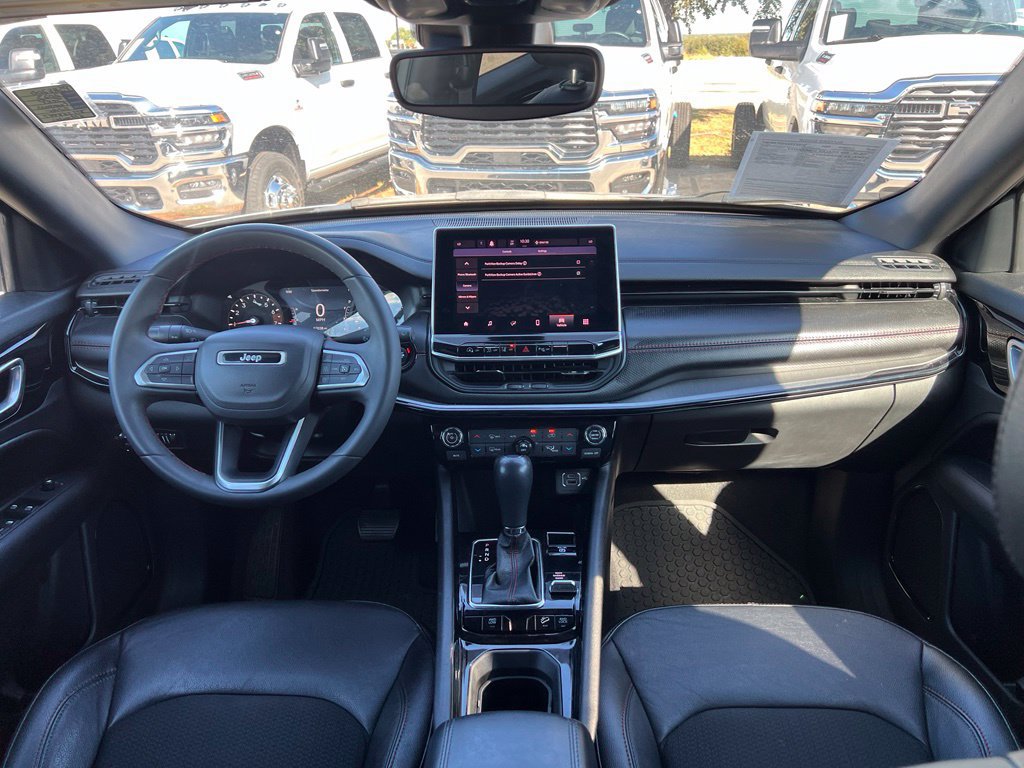 Used 2023 Jeep Compass Trailhawk AWD/4WD image 34