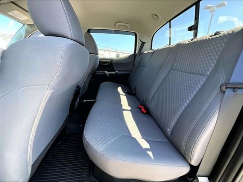 Used 2021 Toyota Tacoma SR AWD/4WD image 15