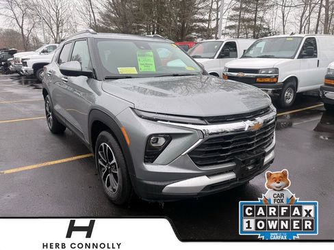 Used 2024 Chevrolet TrailBlazer LT w/ Driver Confidence Package image 1