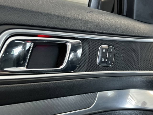 Used 2016 Ford Explorer Sport w/ Equipment Group 401A AWD/4WD image 31