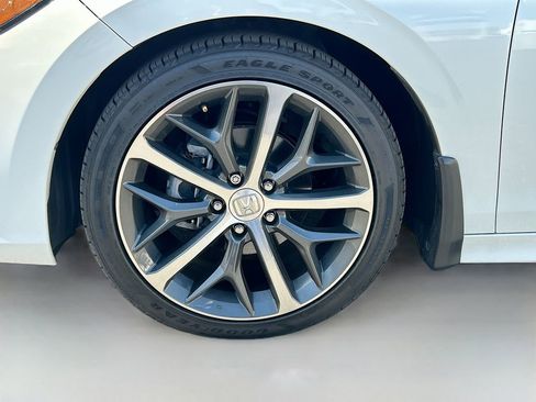 Certified 2024 Honda Civic Touring image 32