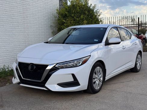 Used 2021 Nissan Sentra S FWD image 1
