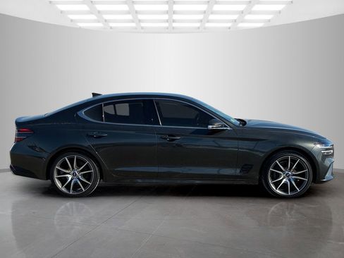 Used 2023 Genesis G70 2.0T image 4