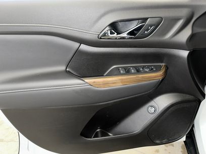 Certified 2023 GMC Acadia SLE w/ Driver Convenience Package