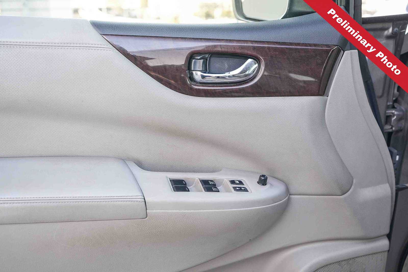 Used 2012 Nissan Quest SL FWD image 15