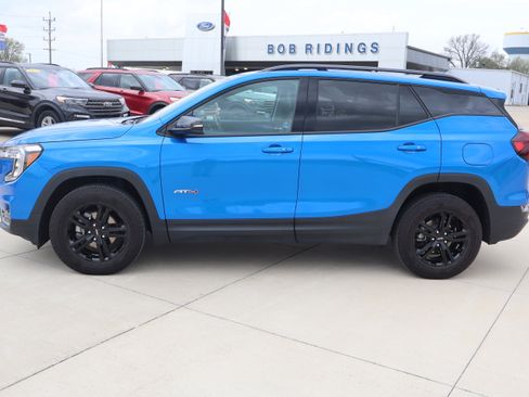 Used 2024 GMC Terrain AT4 w/ LPO, Floor Liner Package image 8