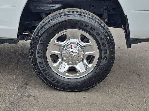 Used 2022 RAM 2500 Tradesman w/ Chrome Appearance Group AWD/4WD image 35