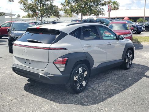 Used 2025 Hyundai Kona SEL image 4