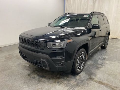 Used 2026 Jeep Cherokee Limited AWD/4WD image 3