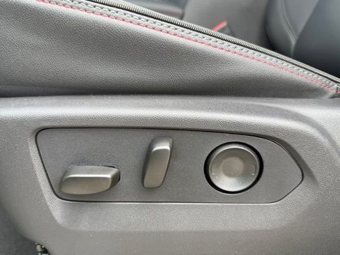 New 2026 Chevrolet Suburban RST RWD image 13