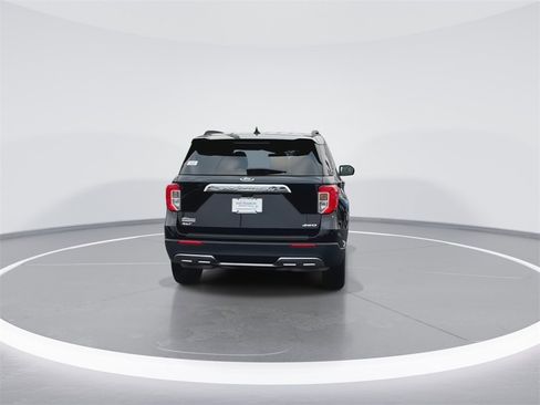 Used 2023 Ford Explorer XLT w/ Equipment Group 202A image 7