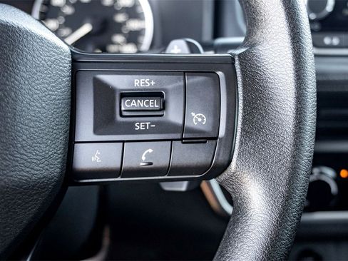 Used 2025 Nissan Rogue S image 20