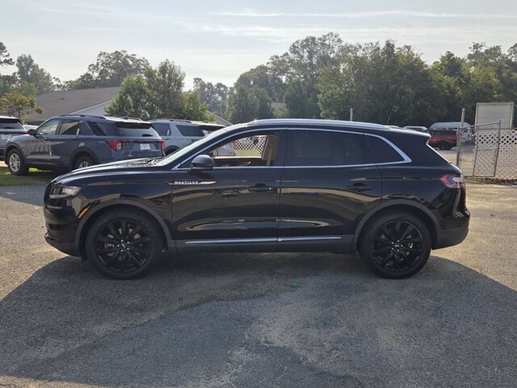 Used 2023 Lincoln Nautilus Reserve w/ Equipment Group 201A AWD/4WD image 5