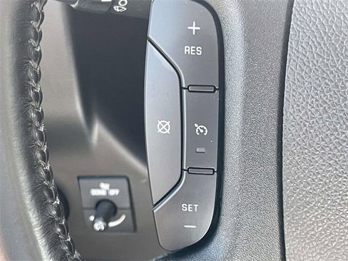 Used 2022 Chevrolet Express 2500 w/ Driver Convenience Package image 26