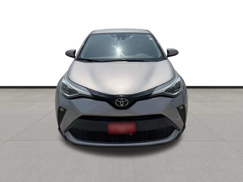 Used 2020 Toyota C-HR Limited FWD image 2