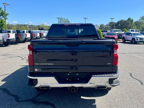 Used 2022 Chevrolet Silverado 1500 LT AWD/4WD image 4
